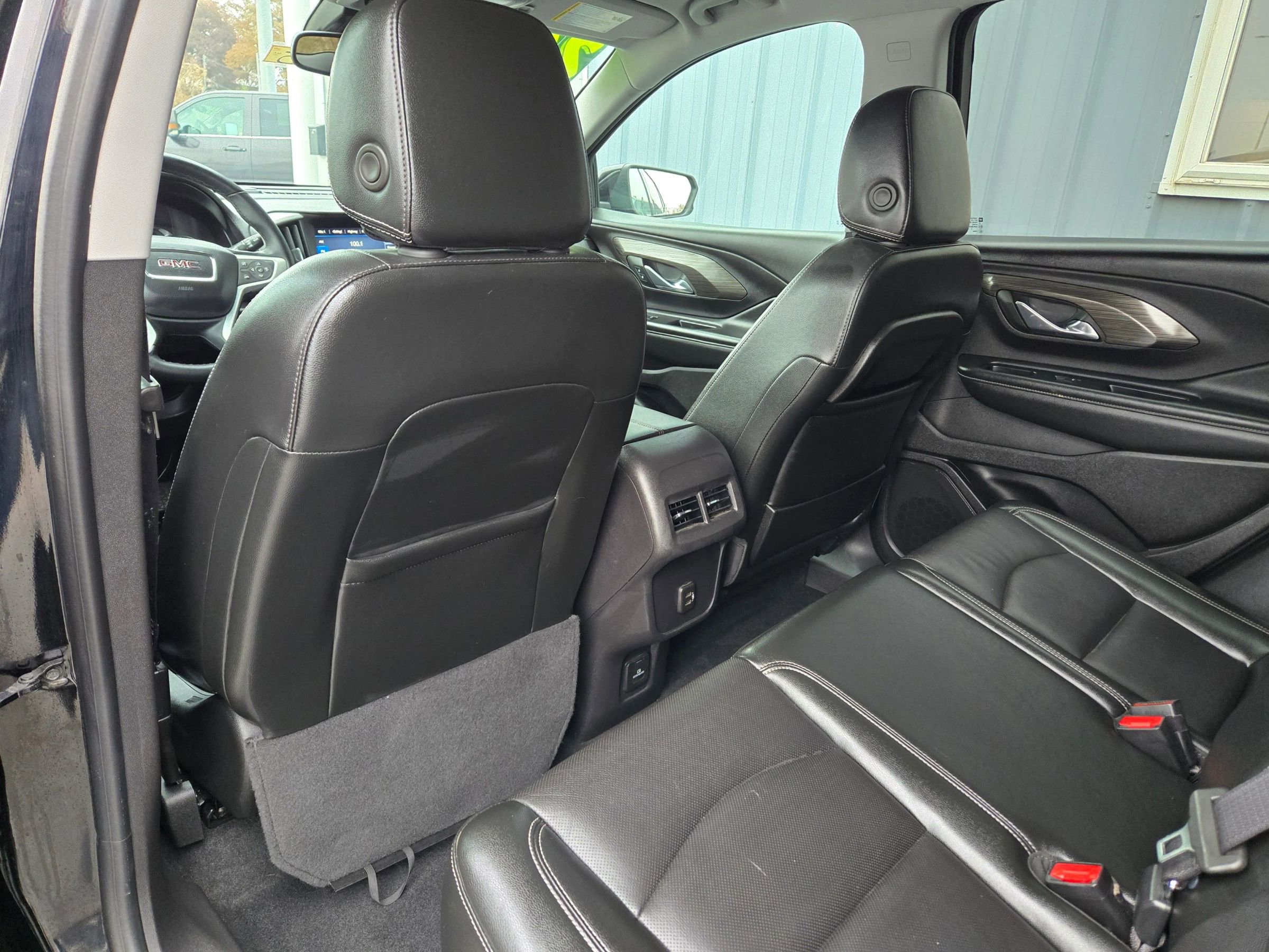 Used 2024 GMC Terrain SLT image 51