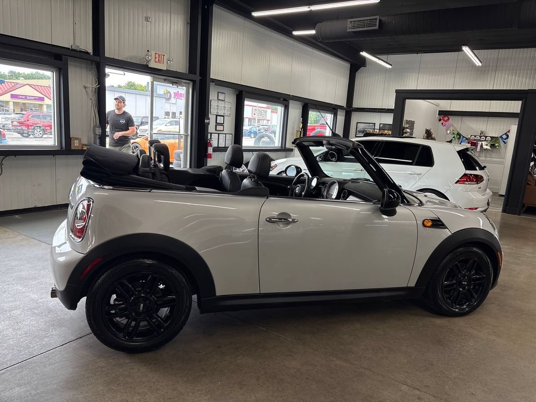 Used 2013 MINI Cooper Convertible FWD image 16