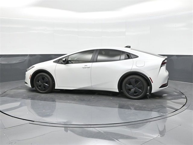 New 2026 Toyota Prius LE image 5