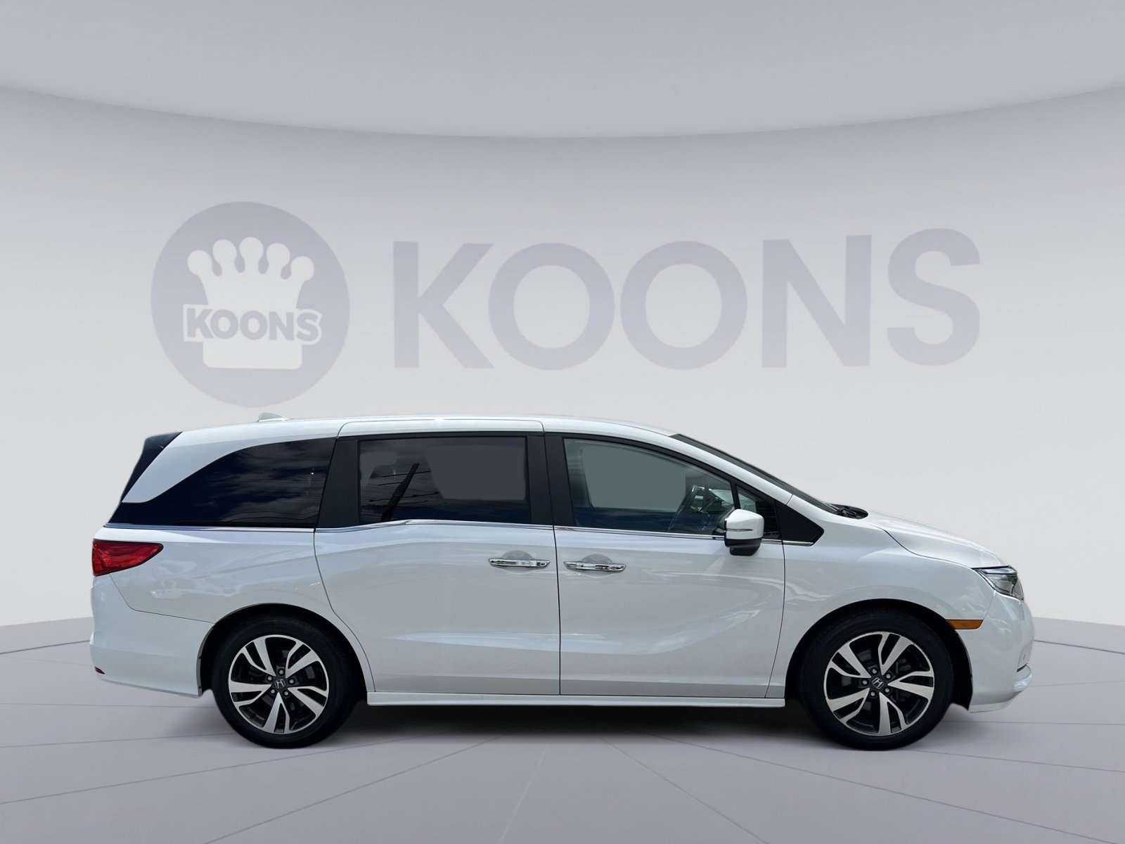 Used 2023 Honda Odyssey Touring image 17