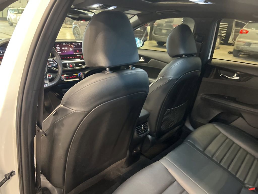 Certified 2024 Kia Forte GT-Line w/ GT-Line Premium Package image 11