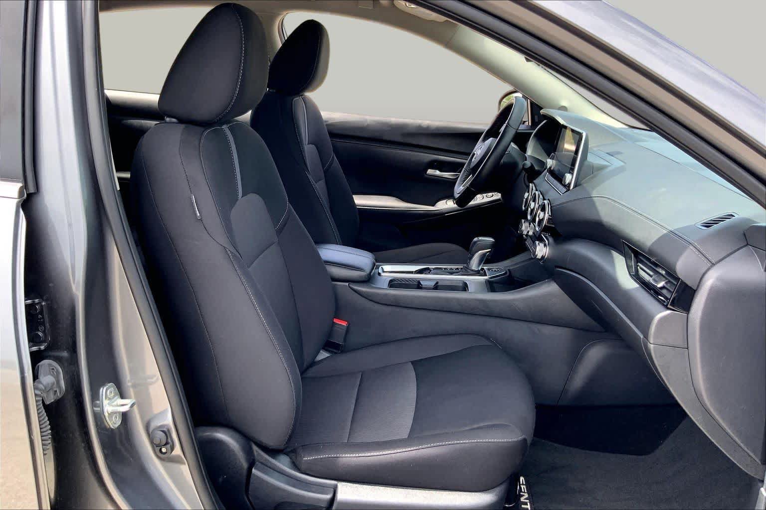 Used 2024 Nissan Sentra SV w/ All-Weather Package FWD image 9