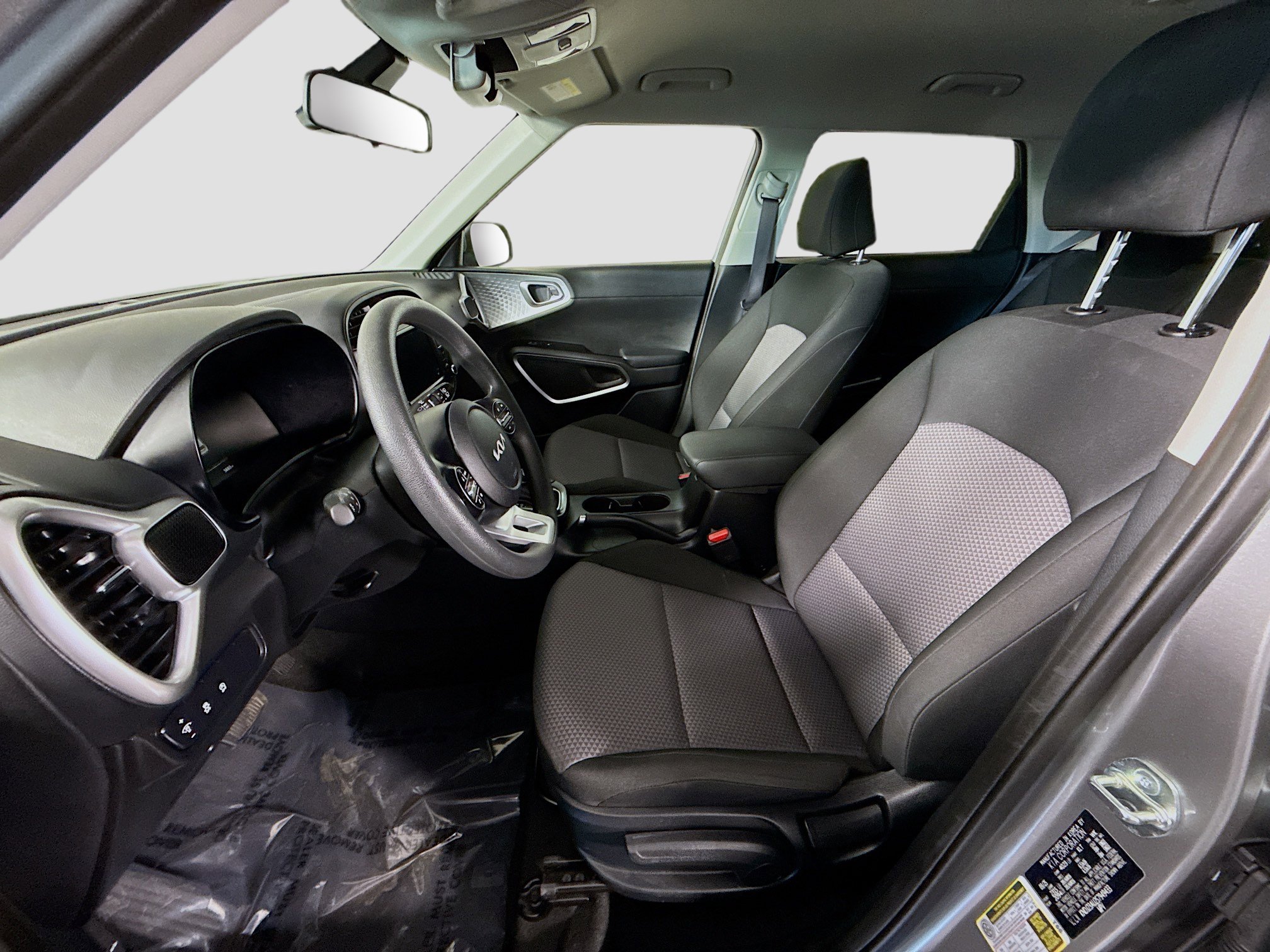 Used 2025 Kia Soul LX w/ LX Technology Package image 21