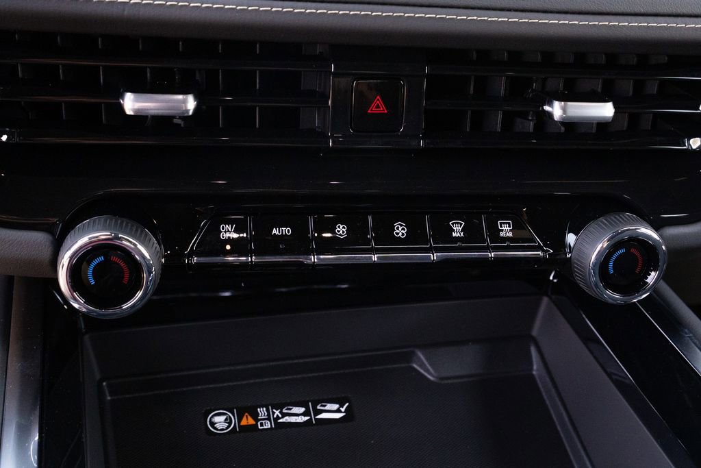 New 2025 Chevrolet Suburban Premier w/ Sun And Tow Package image 30