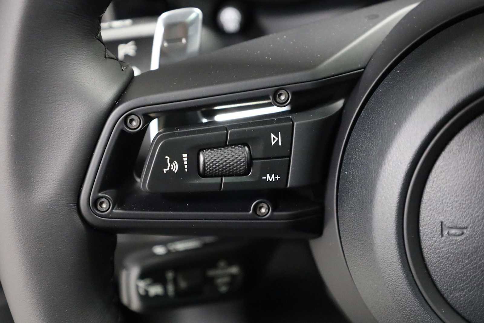 New 2026 Porsche Macan S image 27