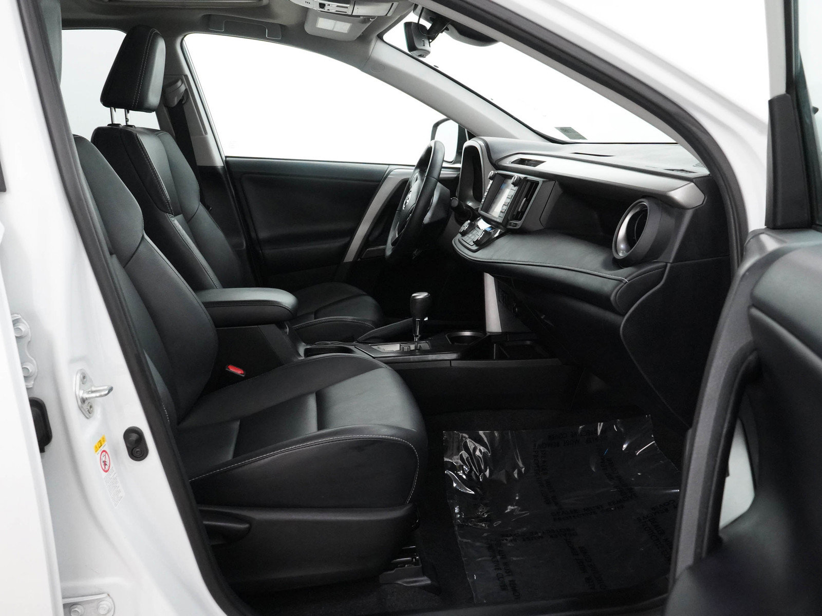 Used 2018 Toyota RAV4 Platinum AWD/4WD image 12