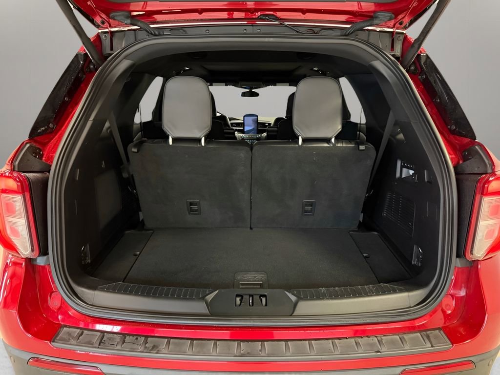Used 2020 Ford Explorer ST w/ ST Street Pack image 13