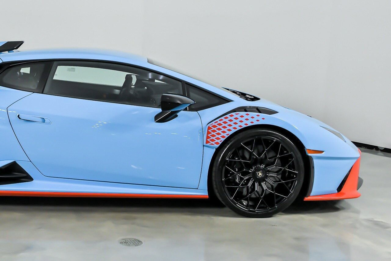 Used 2022 Lamborghini Huracan STO RWD image 14