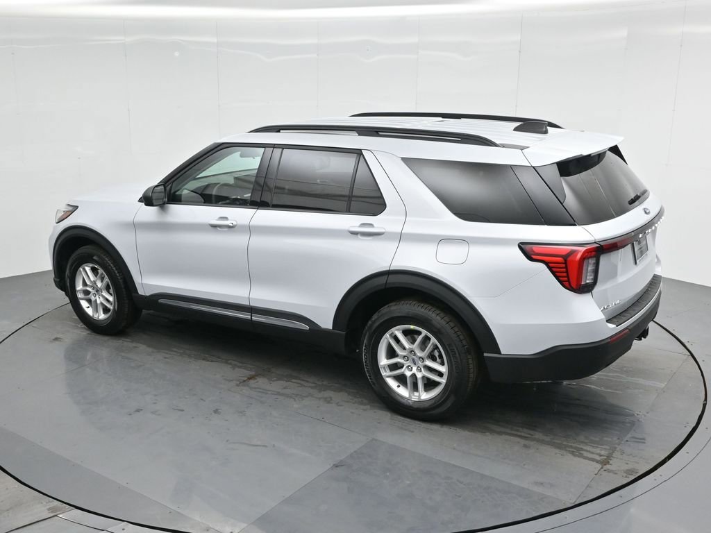 New 2025 Ford Explorer Active image 44