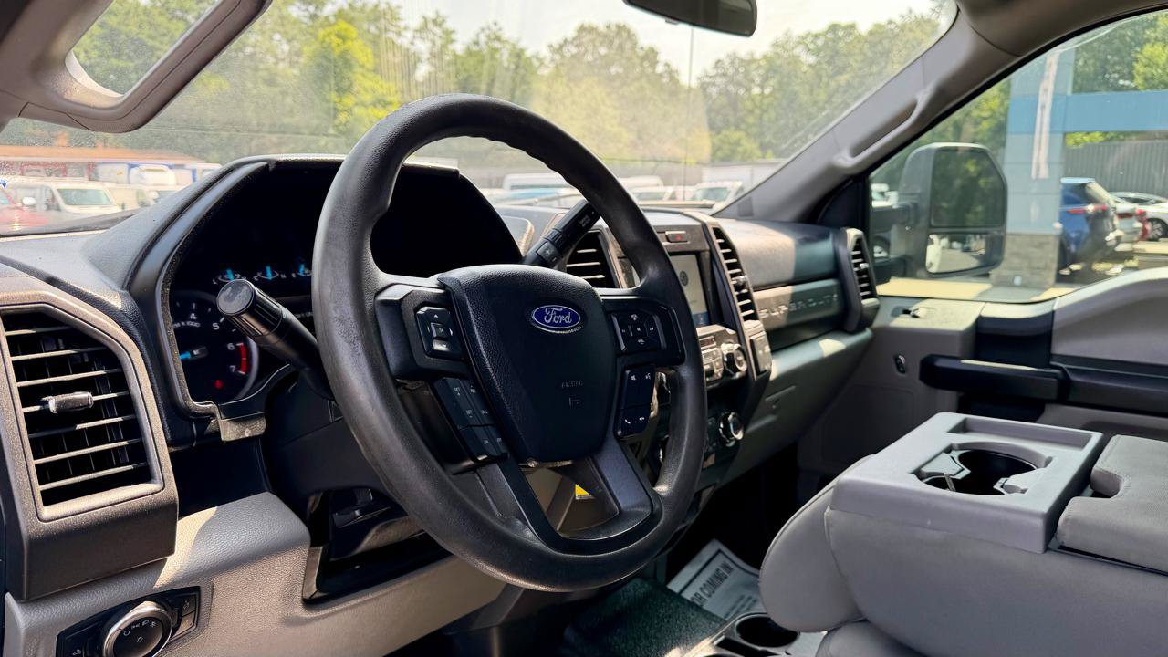 Used 2020 Ford F250 XL w/ Power Equipment Group RWD image 18