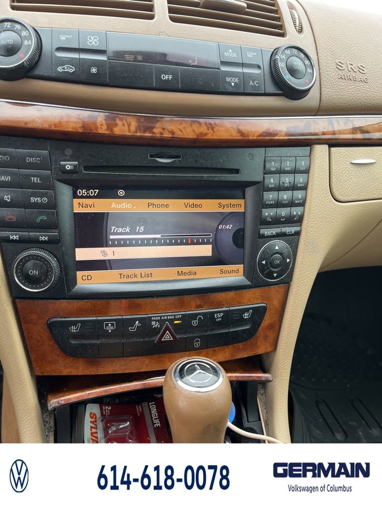 Used 2009 Mercedes-Benz E 350 4MATIC Sedan image 20