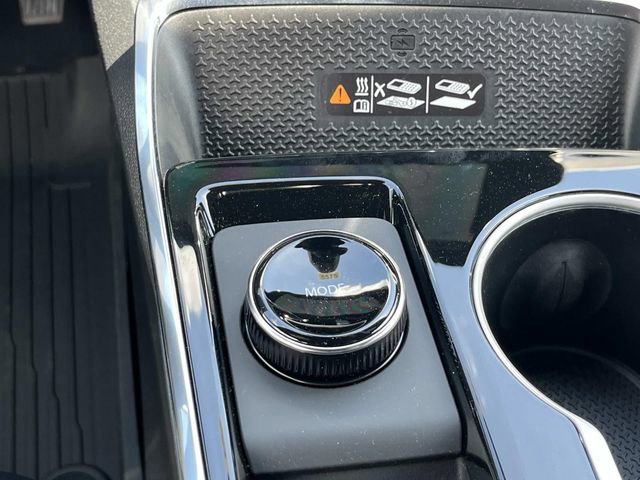 New 2026 Chevrolet Equinox LT w/ Convenience Package II FWD image 14