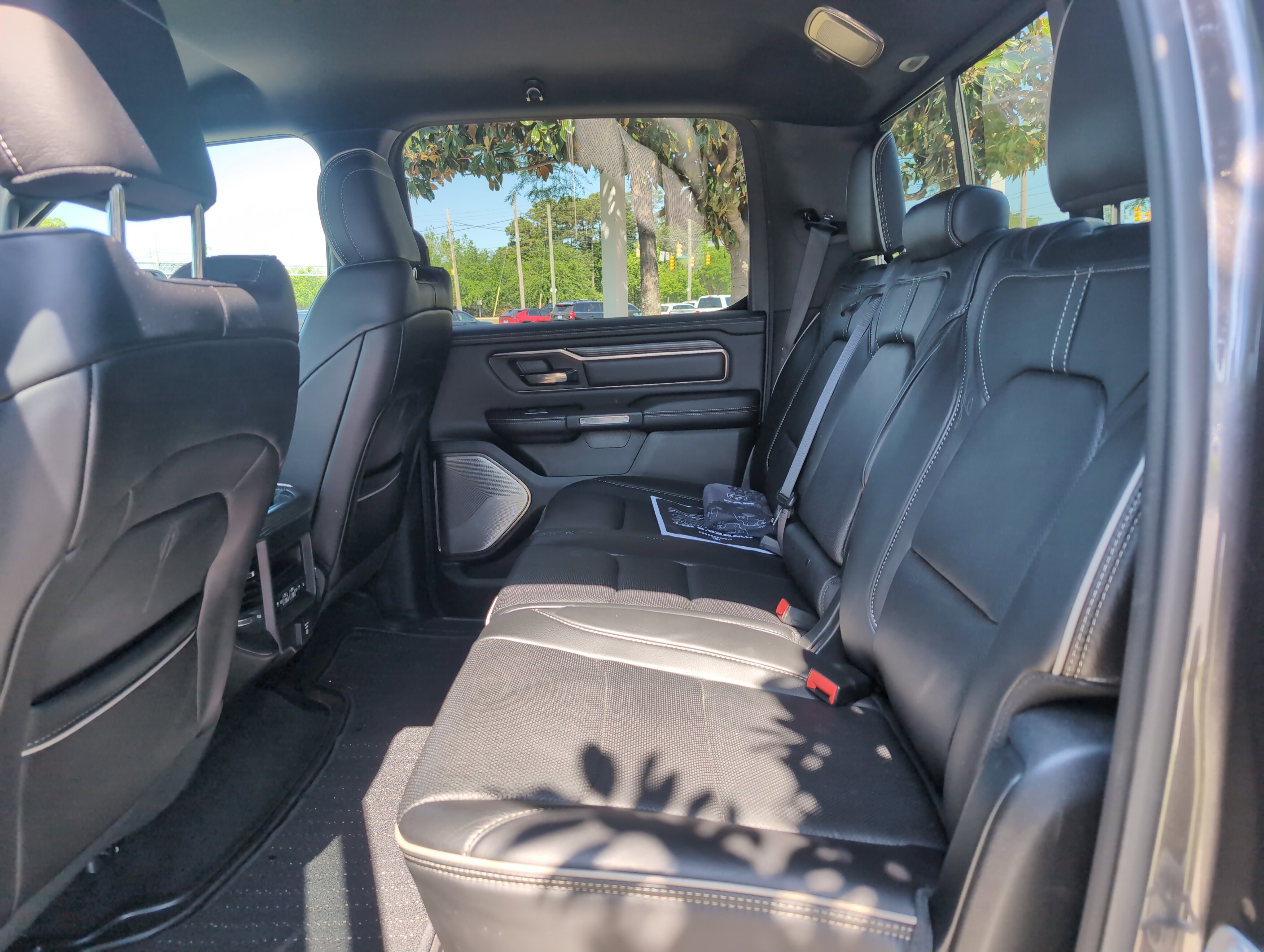 Used 2021 RAM 1500 Limited AWD/4WD image 29