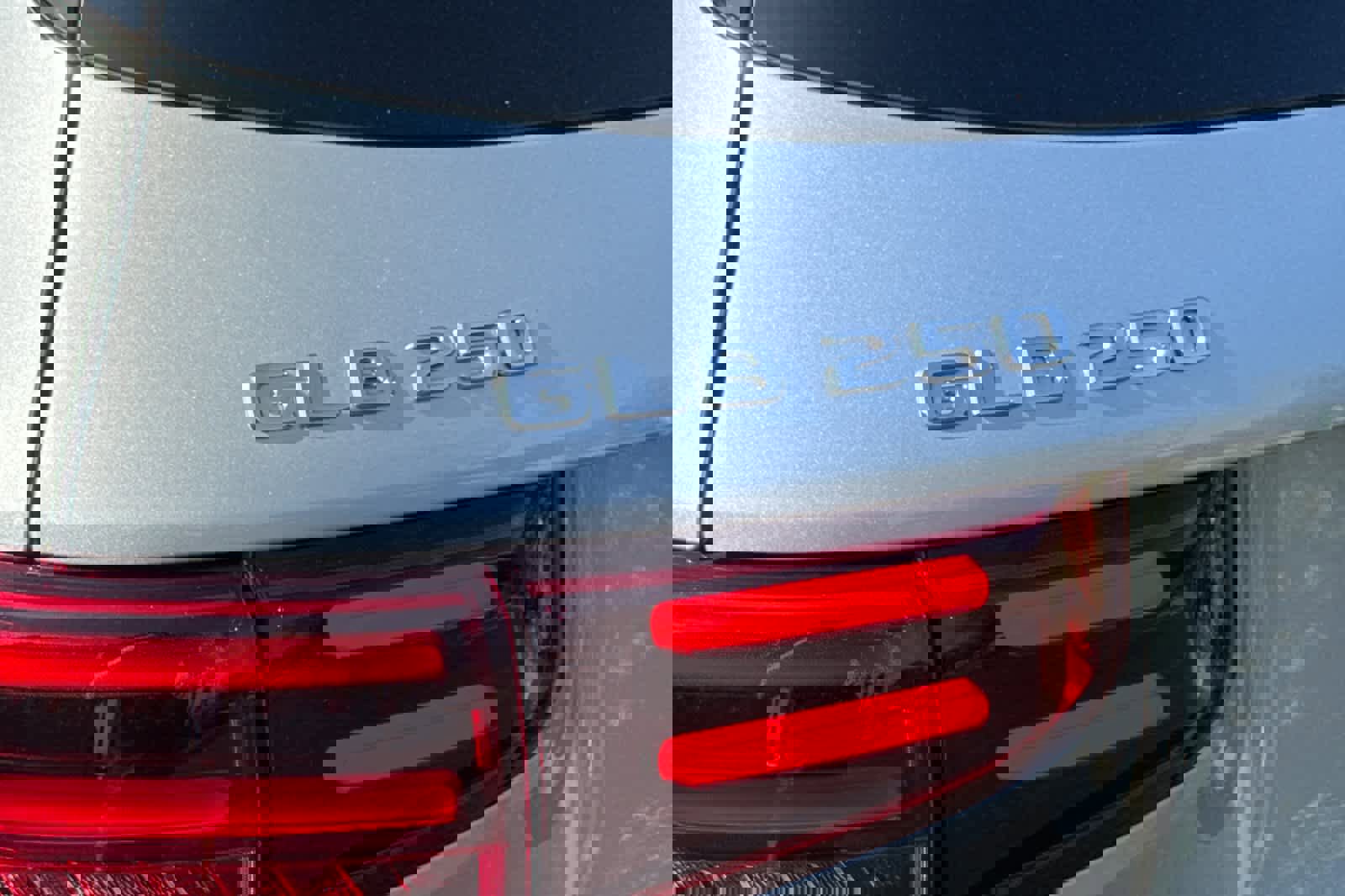 New 2026 Mercedes-Benz GLB 250 image 25