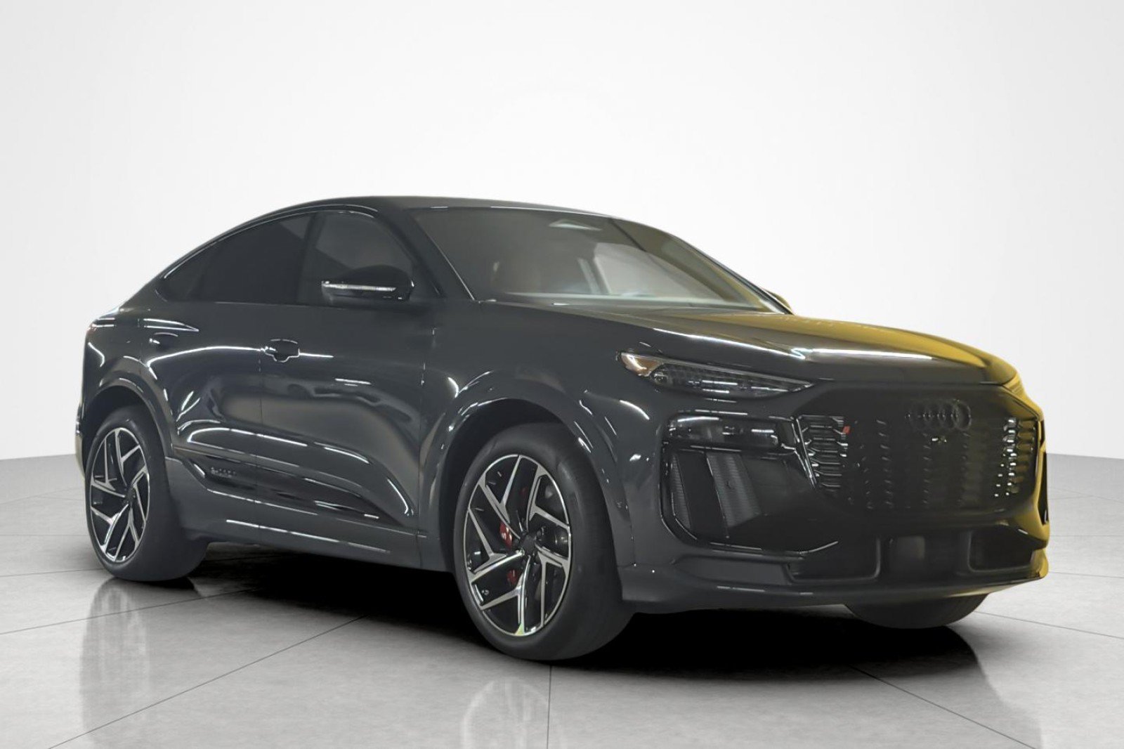 New 2027 Audi SQ6 e-tron Prestige AWD/4WD video 2