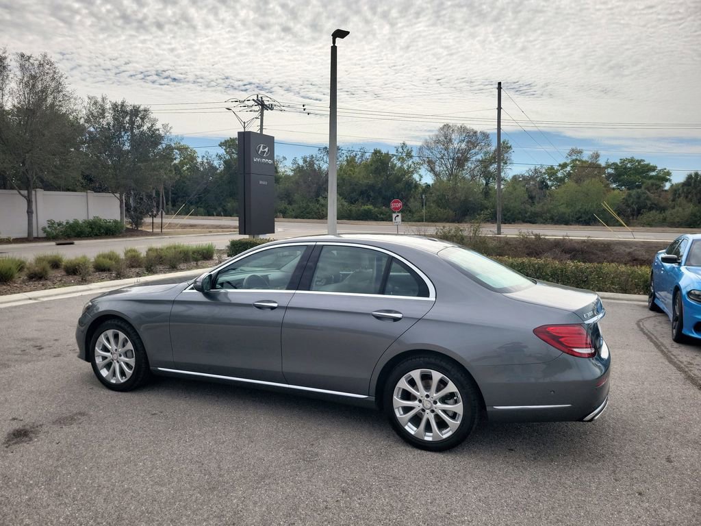 Used 2017 Mercedes-Benz E 300 image 9