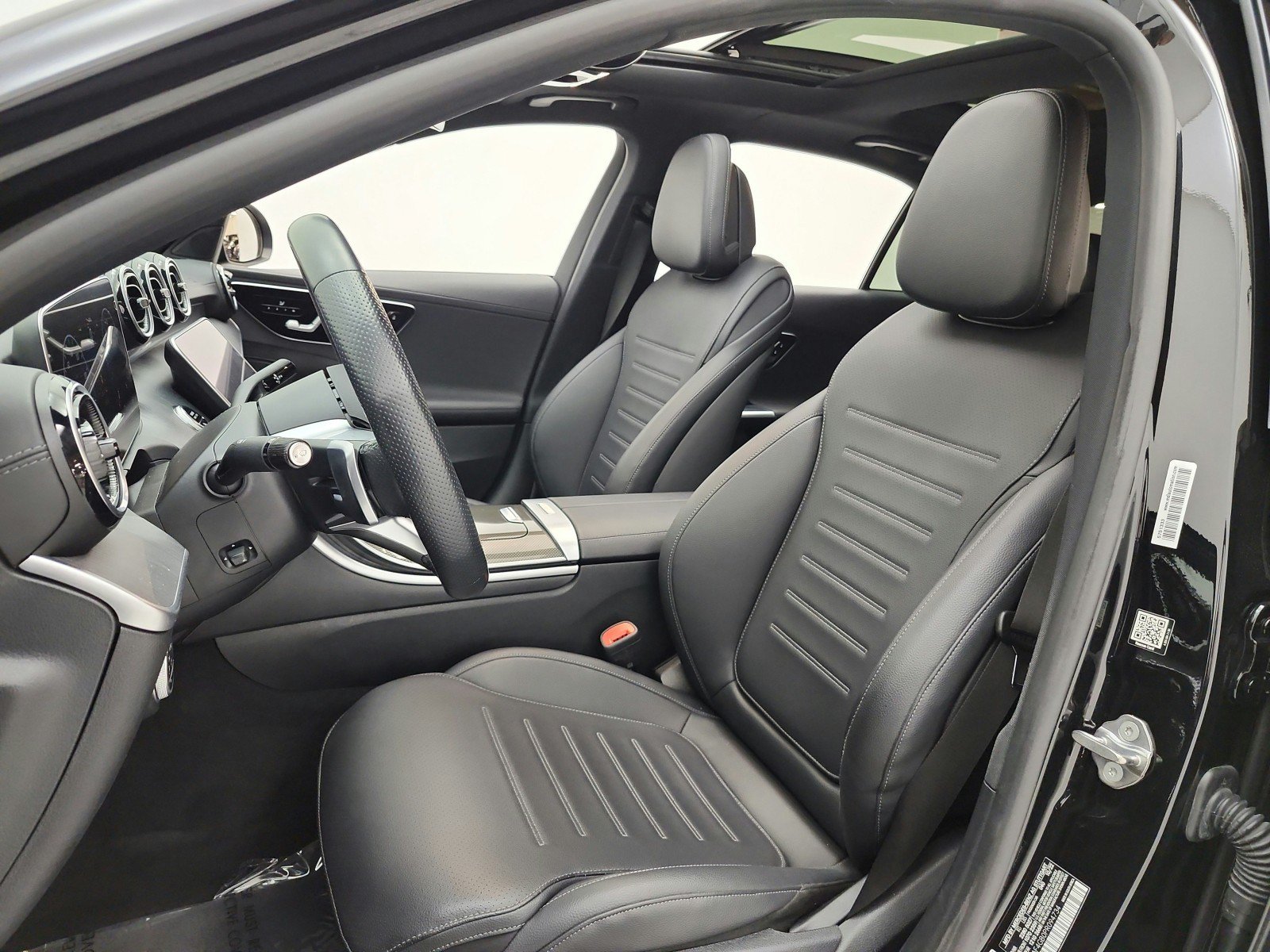 Used 2023 Mercedes-Benz C 300 Sedan image 14