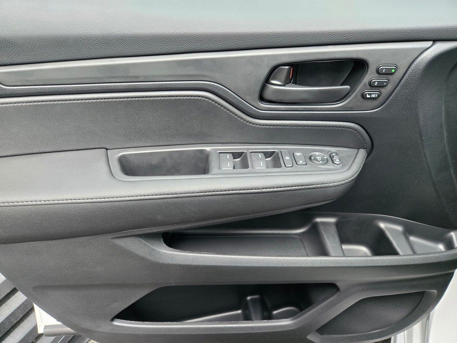 New 2026 Honda Odyssey Sport-L image 18