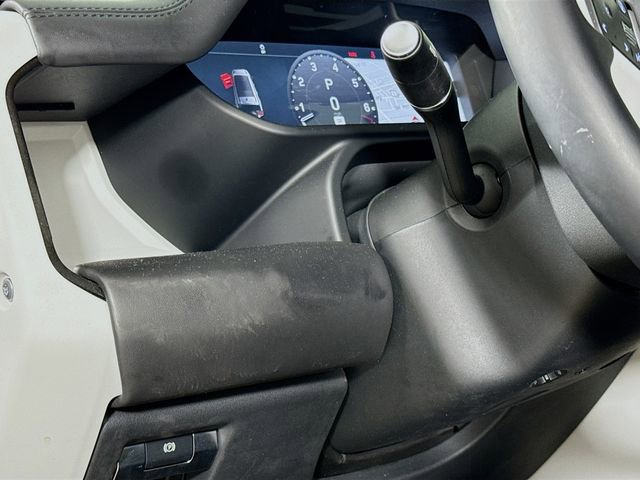 Certified 2025 Land Rover Defender 130 X-Dynamic SE AWD/4WD image 10