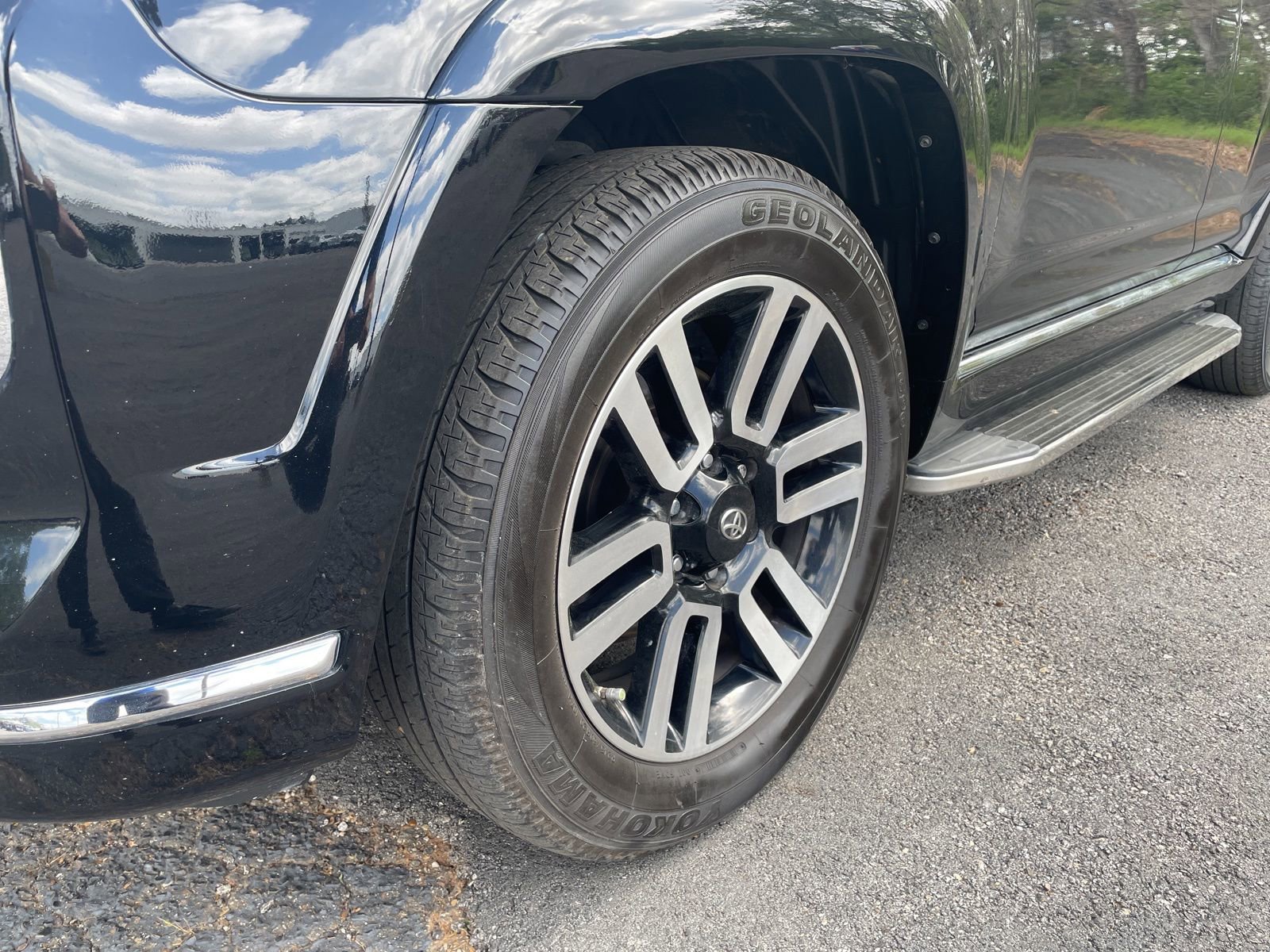 Used 2019 Toyota 4Runner Limited image 9
