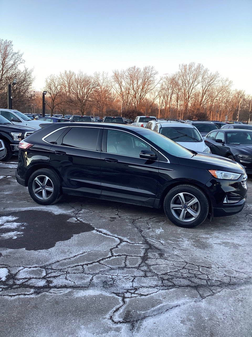 Used 2019 Ford Edge SEL w/ Equipment Group 201A image 5