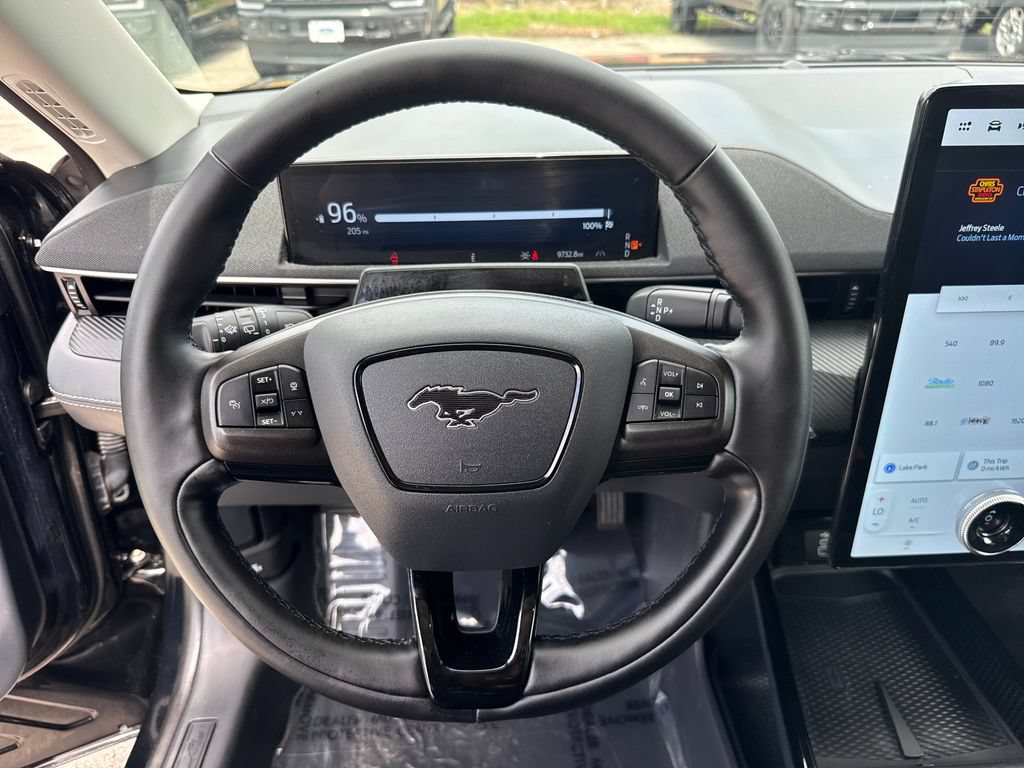 Used 2025 Ford Mustang Mach-E Select AWD/4WD image 14