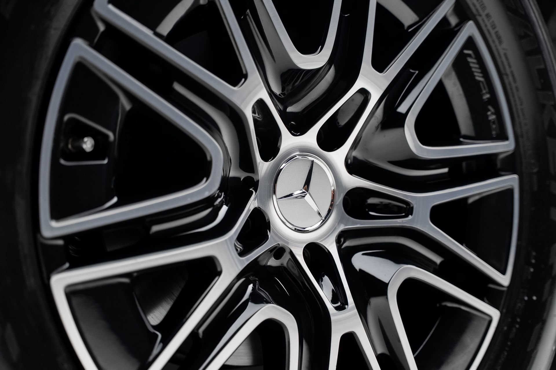 Used 2025 Mercedes-Benz G 580 w/ EQ Technology image 23
