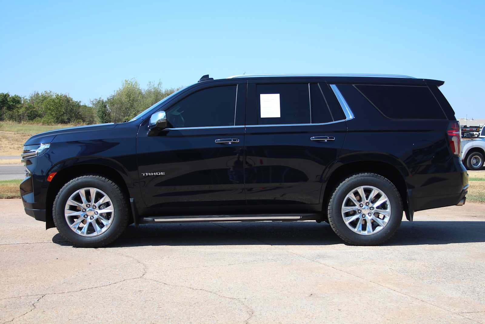 Used 2023 Chevrolet Tahoe Premier AWD/4WD image 6