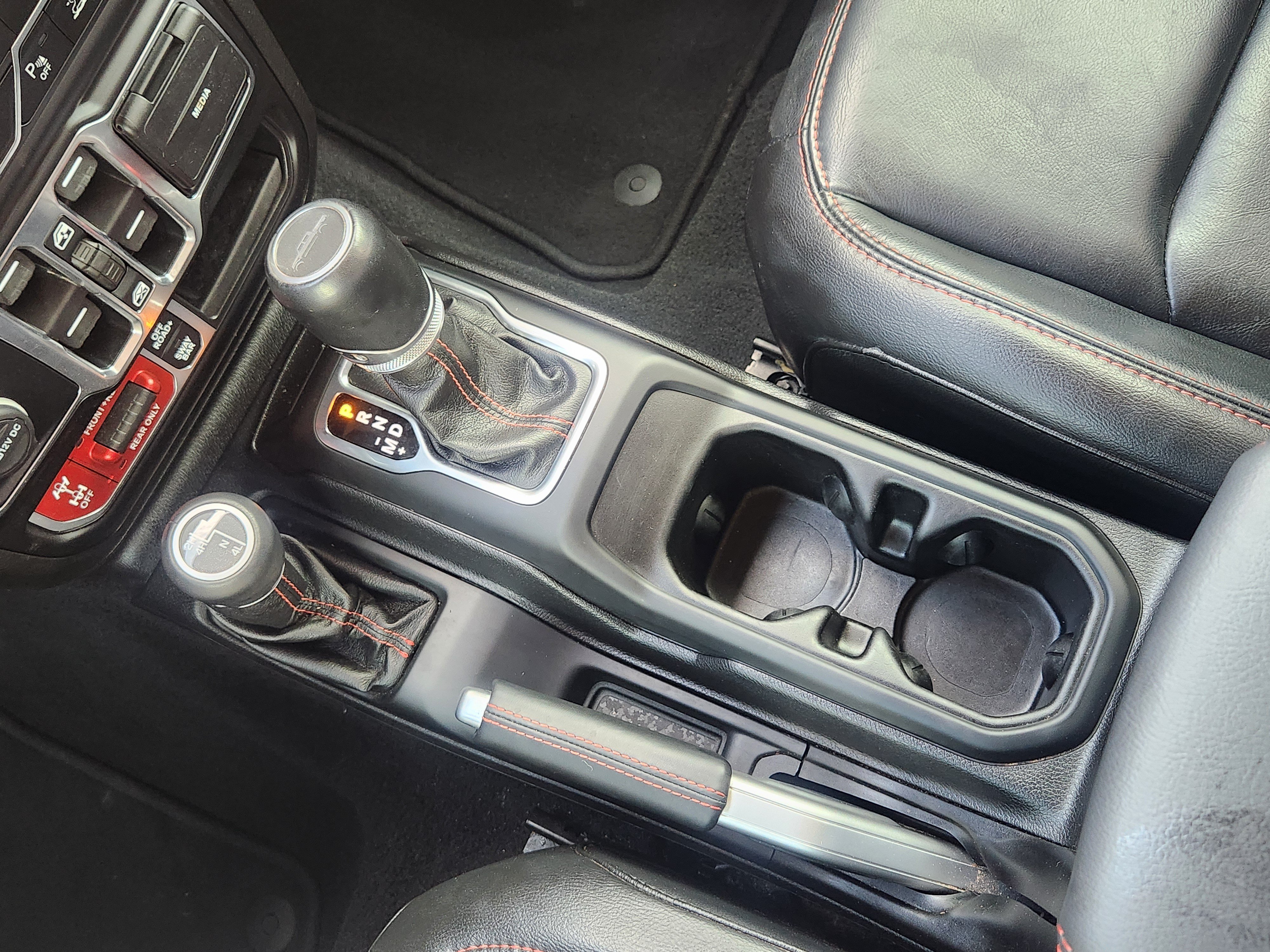 Used 2020 Jeep Gladiator Rubicon AWD/4WD image 15