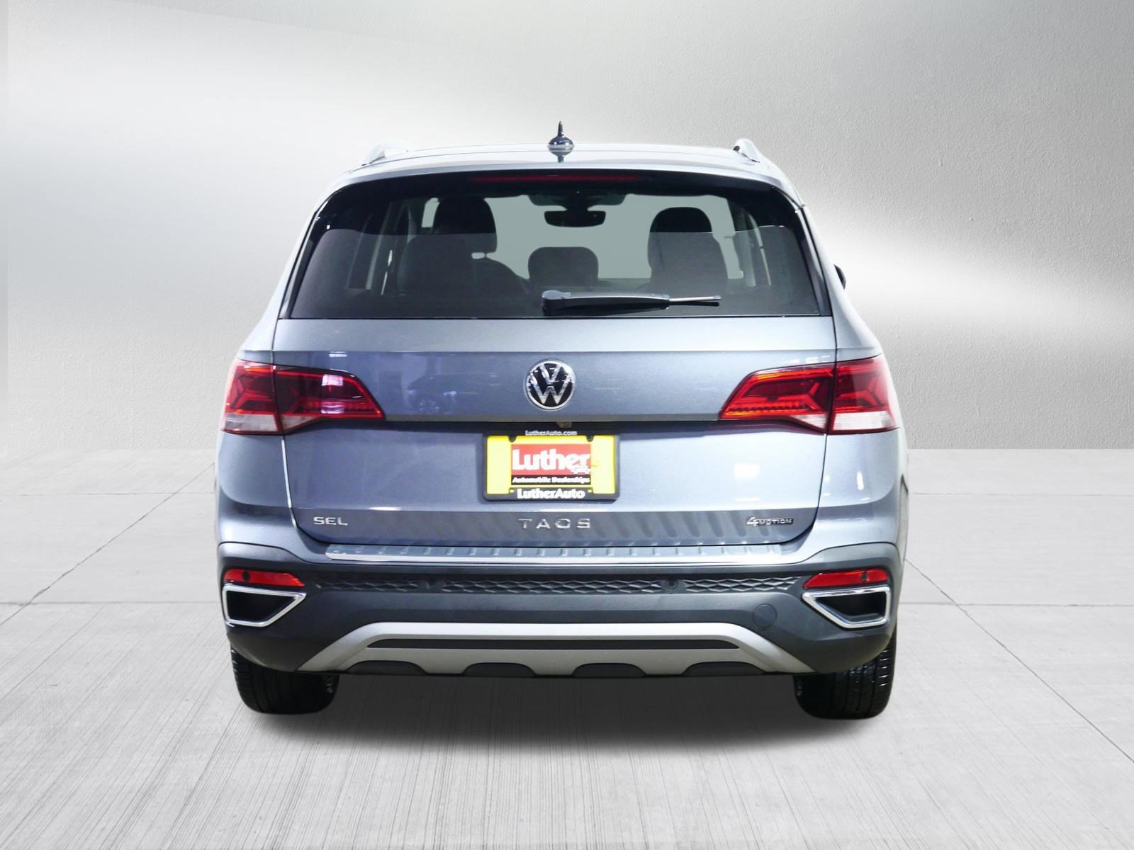 Used 2023 Volkswagen Taos SEL image 6