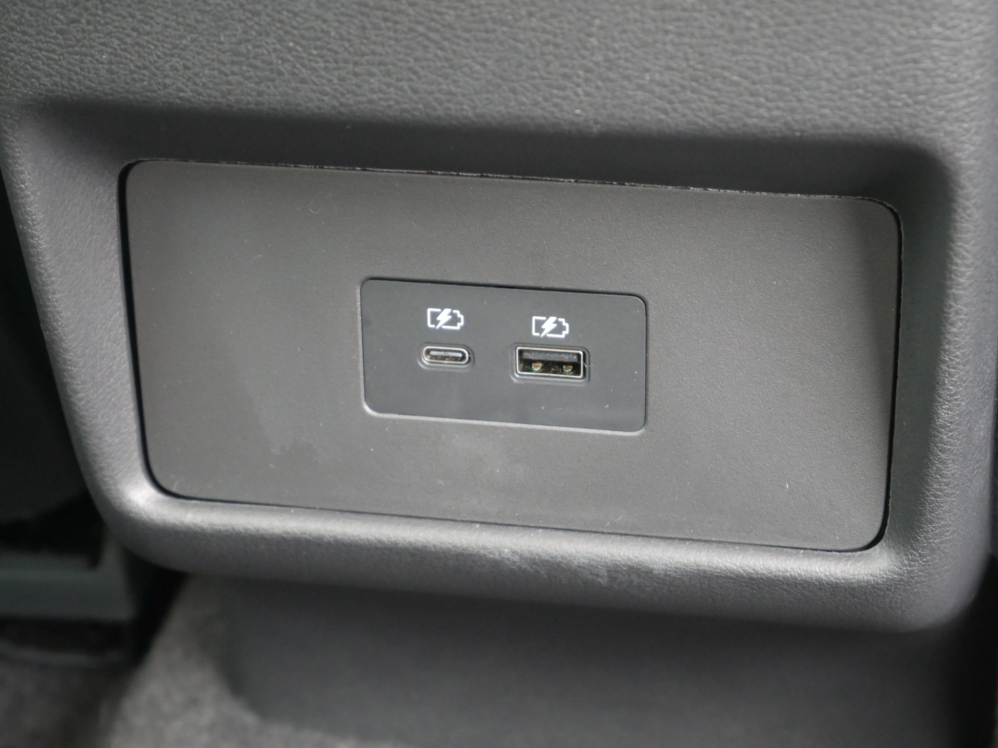 Certified 2022 Nissan Rogue SV image 27