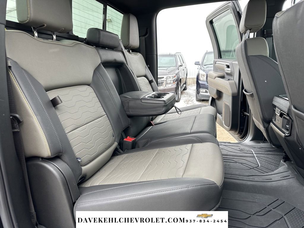 Used 2024 Chevrolet Silverado 2500 ZR2 w/ Technology Package image 21