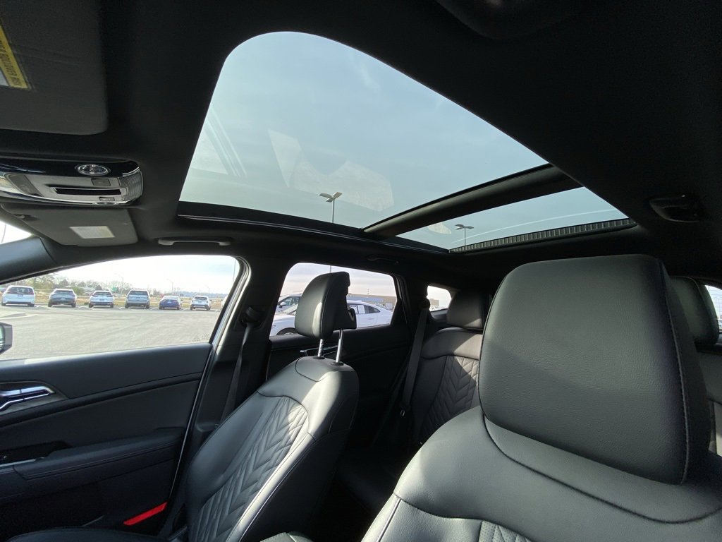 Certified 2025 Kia Sportage X-Pro Prestige image 25