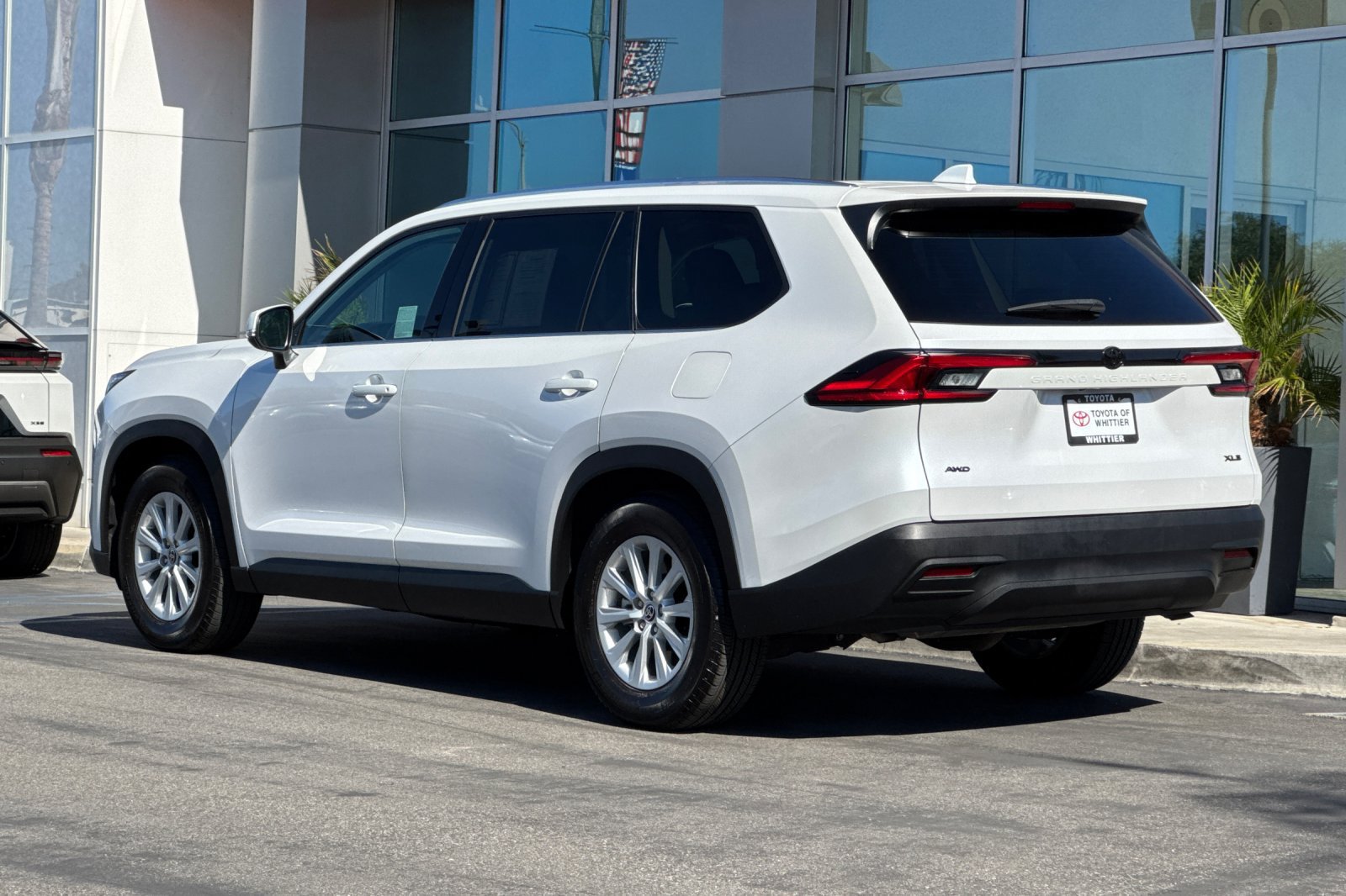 Certified 2024 Toyota Grand Highlander AWD image 8