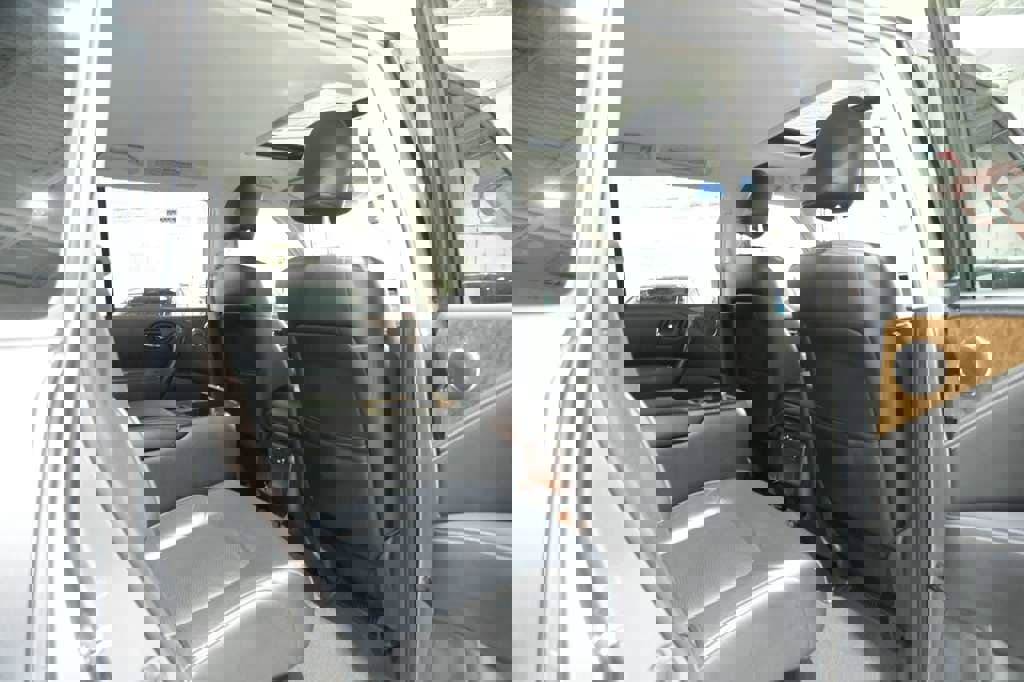 Used 2017 INFINITI QX80 image 25