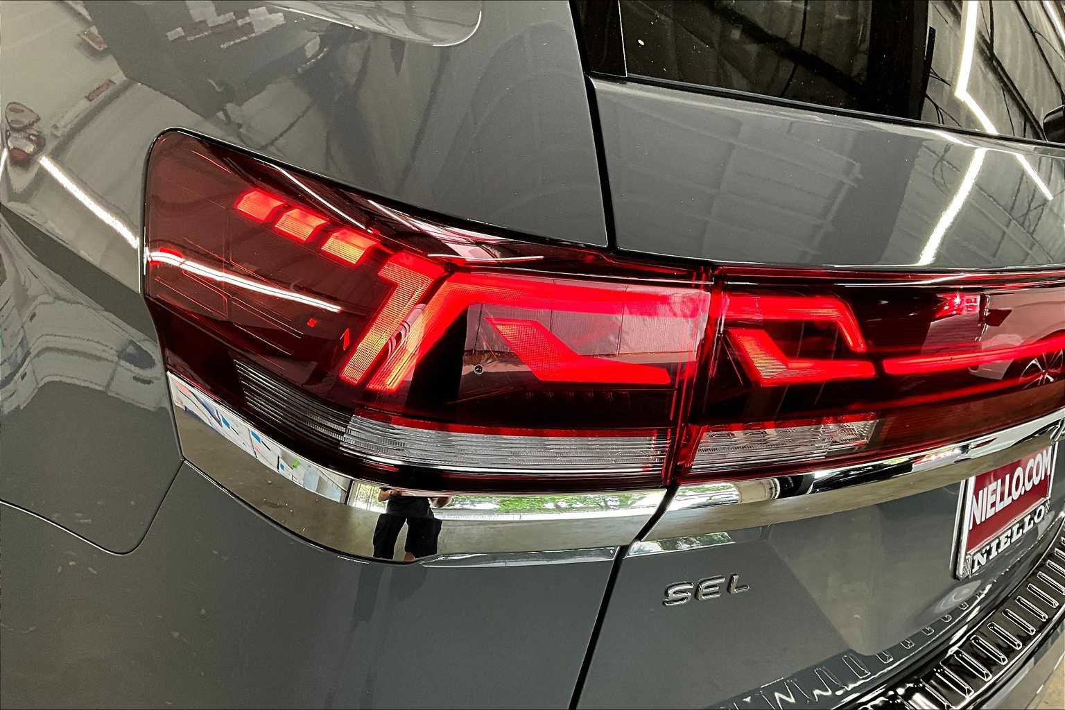 New 2026 Volkswagen Atlas SEL Premium R-Line image 24