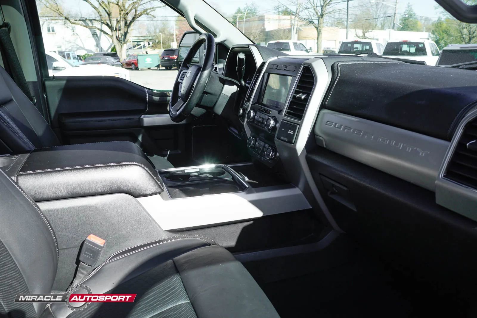 Used 2020 Ford F350 Lariat image 34