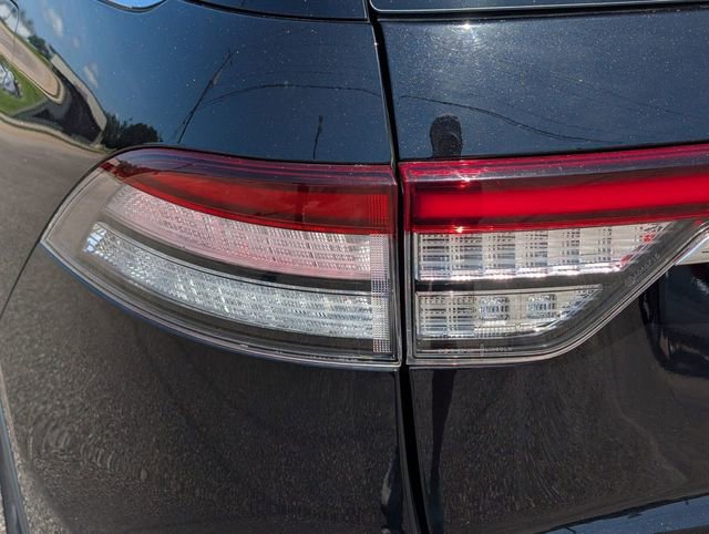 Used 2023 Lincoln Aviator Reserve w/ Equipment Group 201A image 18