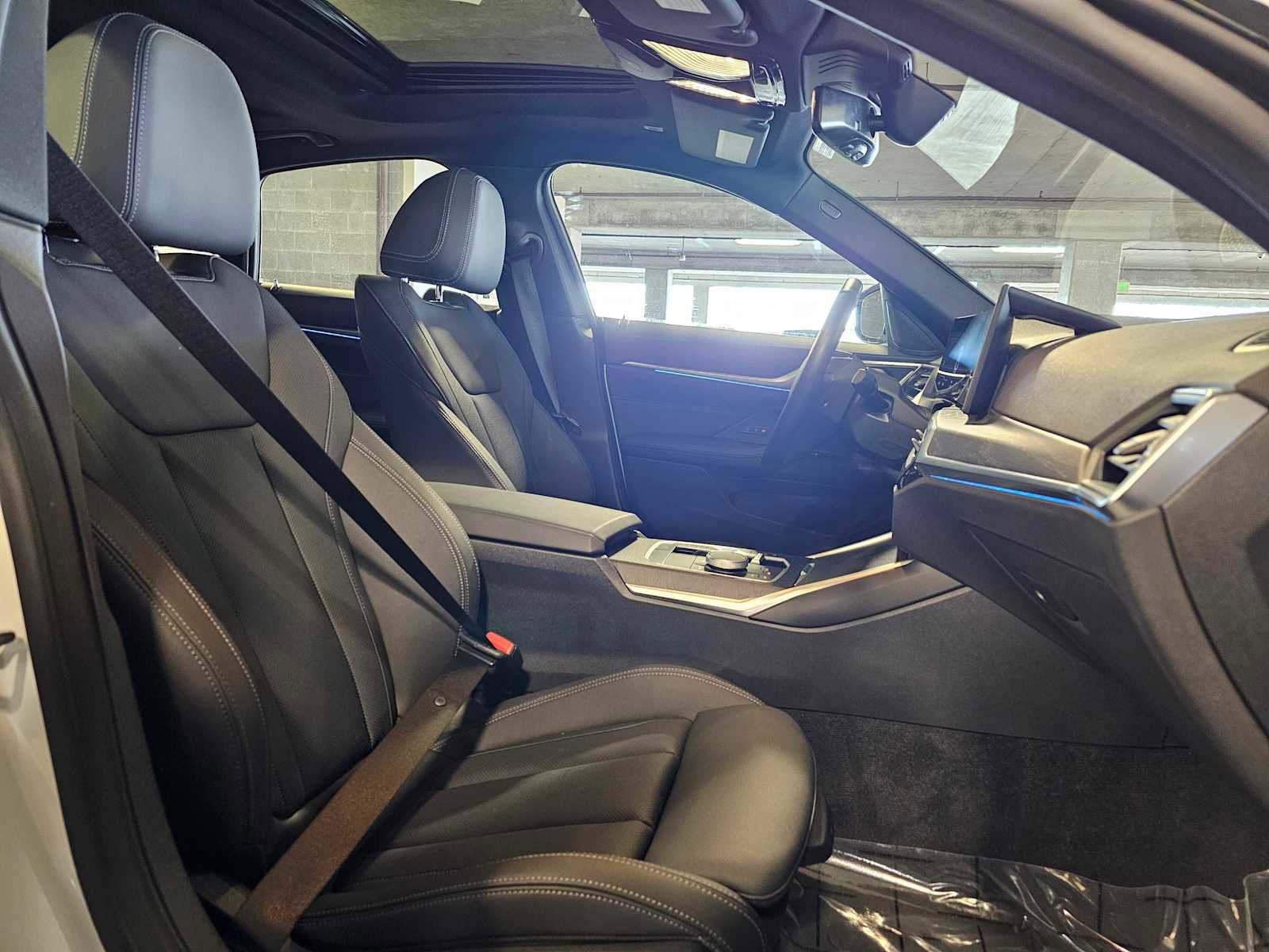 Used 2023 BMW i4 eDrive35 image 40