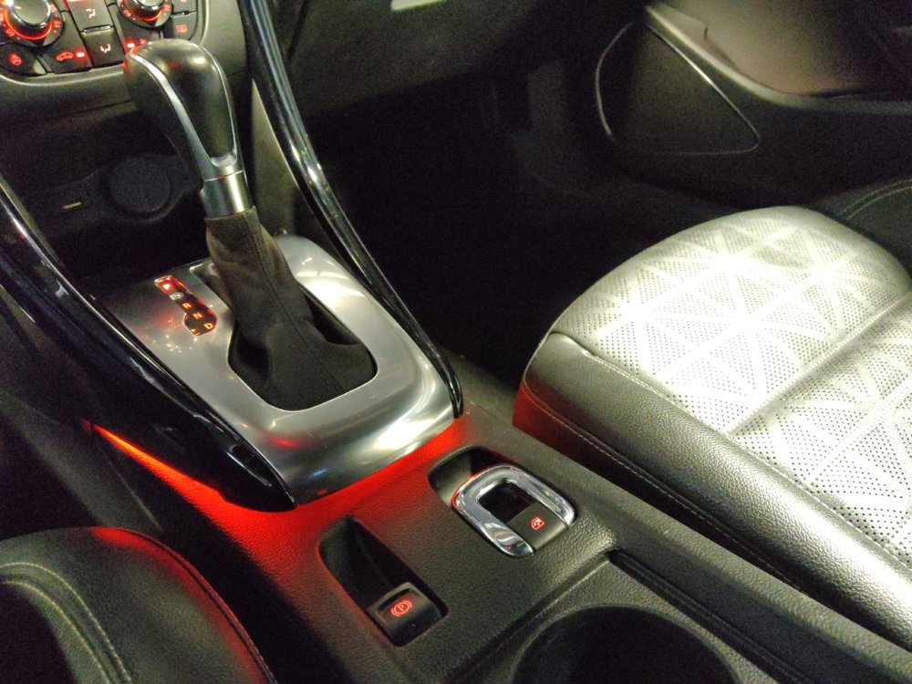 Used 2018 Buick Cascada Premium image 26