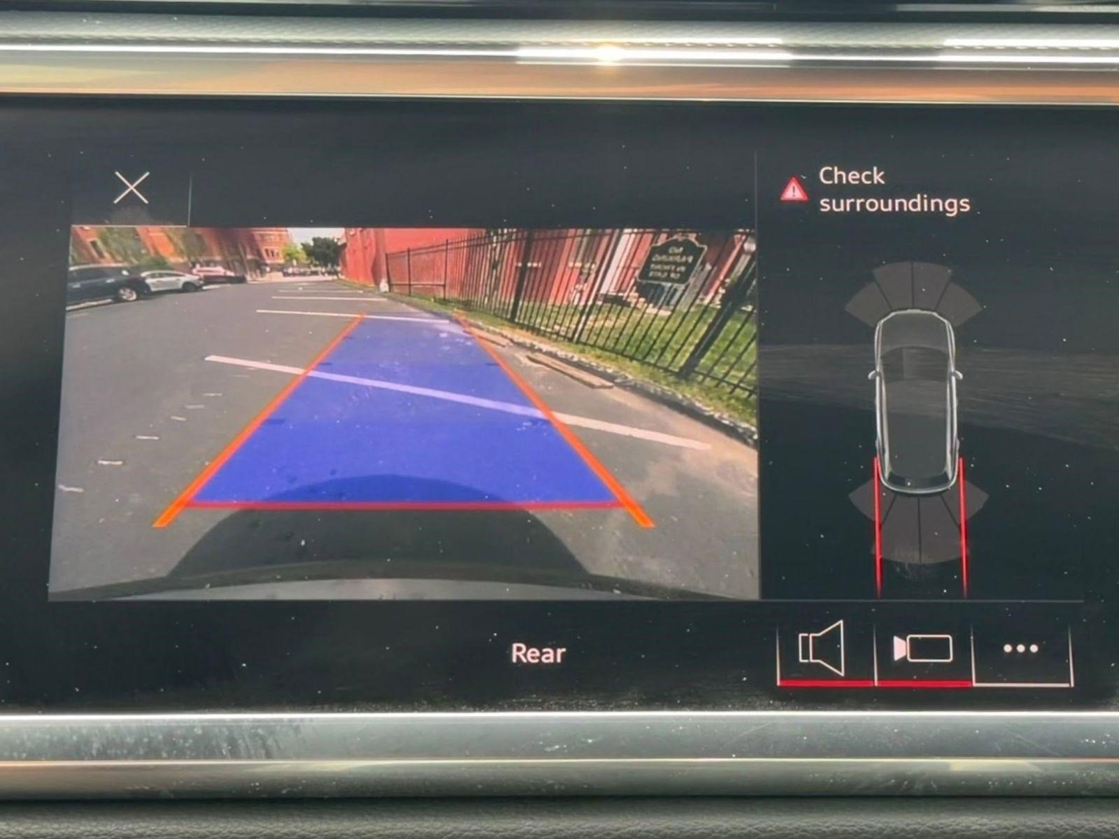 Used 2022 Audi Q3 2.0T Premium w/ Convenience Package image 29