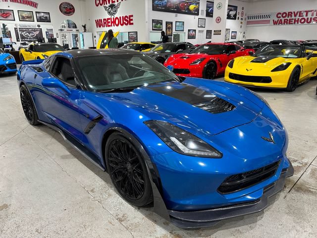 Used 2016 Chevrolet Corvette Stingray Coupe w/ 3LT Preferred Equipment Group RWD image 21