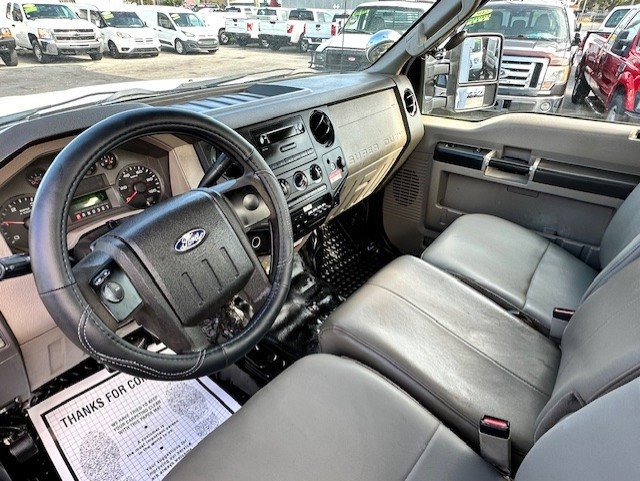 Used 2008 Ford F550 4x4 Regular Cab Super Duty image 16