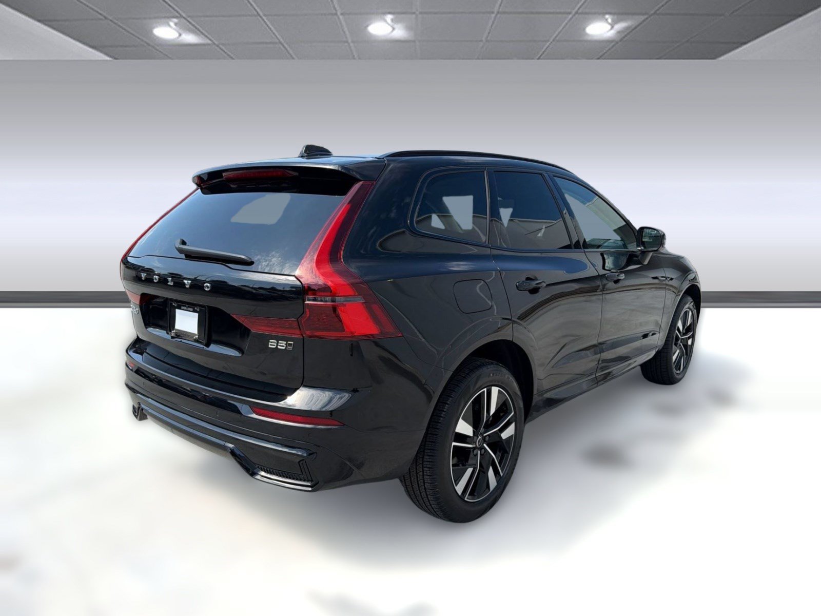 New 2026 Volvo XC60 B5 Core w/ Climate Package AWD/4WD image 9