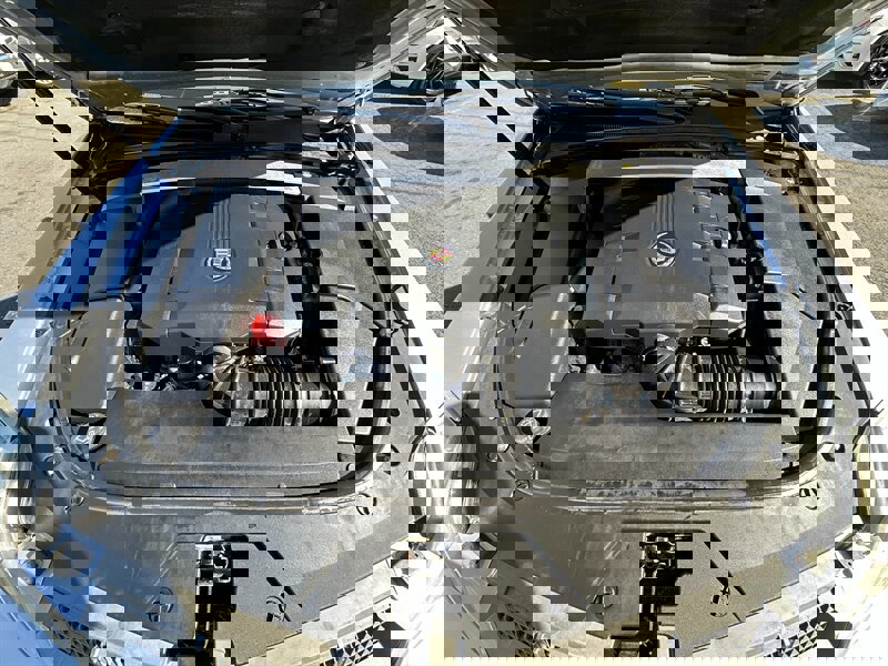 Used 2010 Cadillac CTS Premium image 10