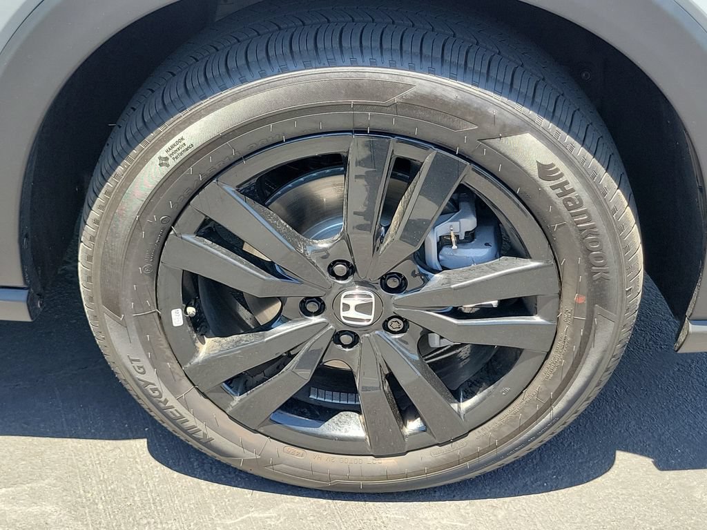 Certified 2027 Honda HR-V Sport image 6