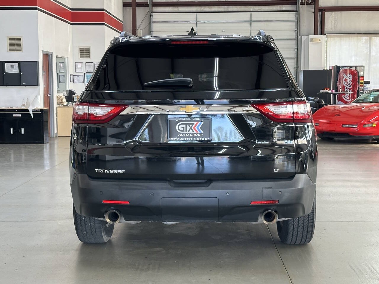 Used 2019 Chevrolet Traverse LT w/ LPO, Floor Liner Package FWD image 3
