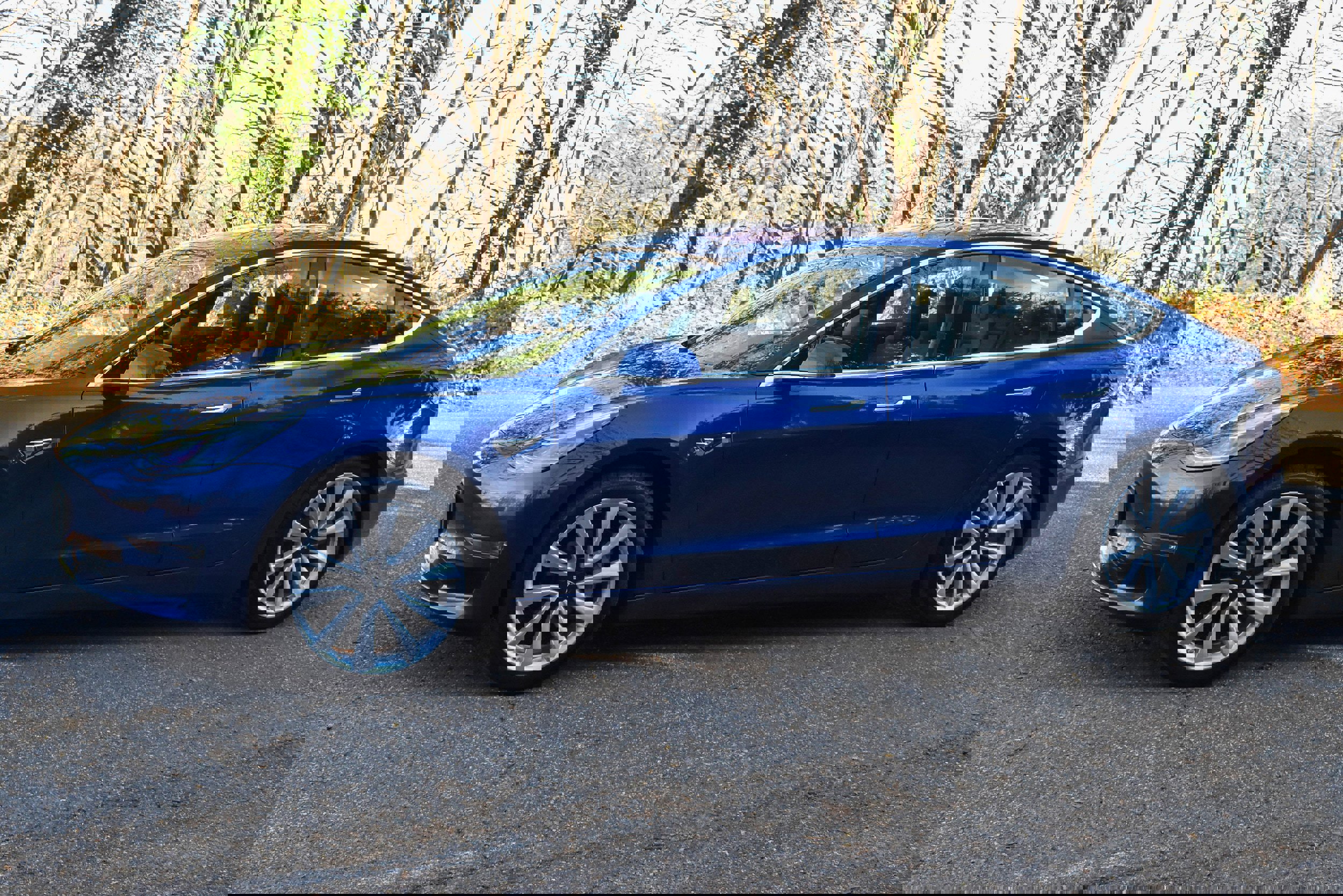 Used 2018 Tesla Model 3 Long Range image 2