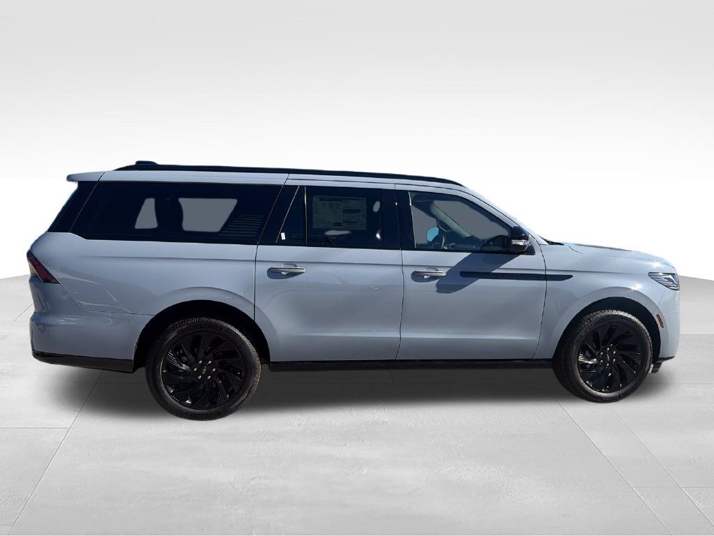 New 2027 Lincoln Navigator L Reserve w/ Jet Appearance Package AWD/4WD image 6