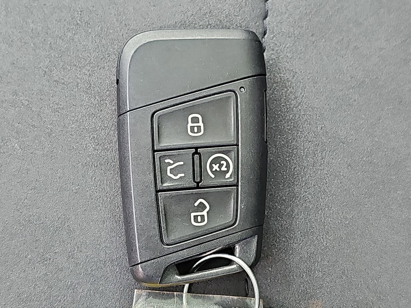 Used 2023 Volkswagen Taos SE FWD image 37